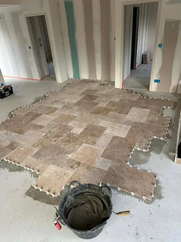 Pose de carrelage près de Bram