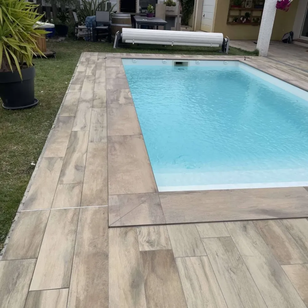 Terrasse tour piscine
